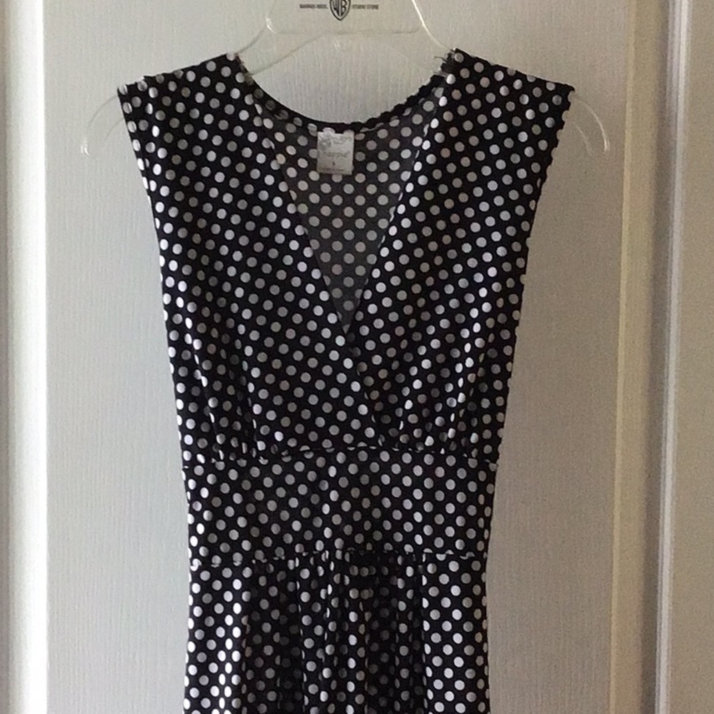 Women’s sleeveless sundress.